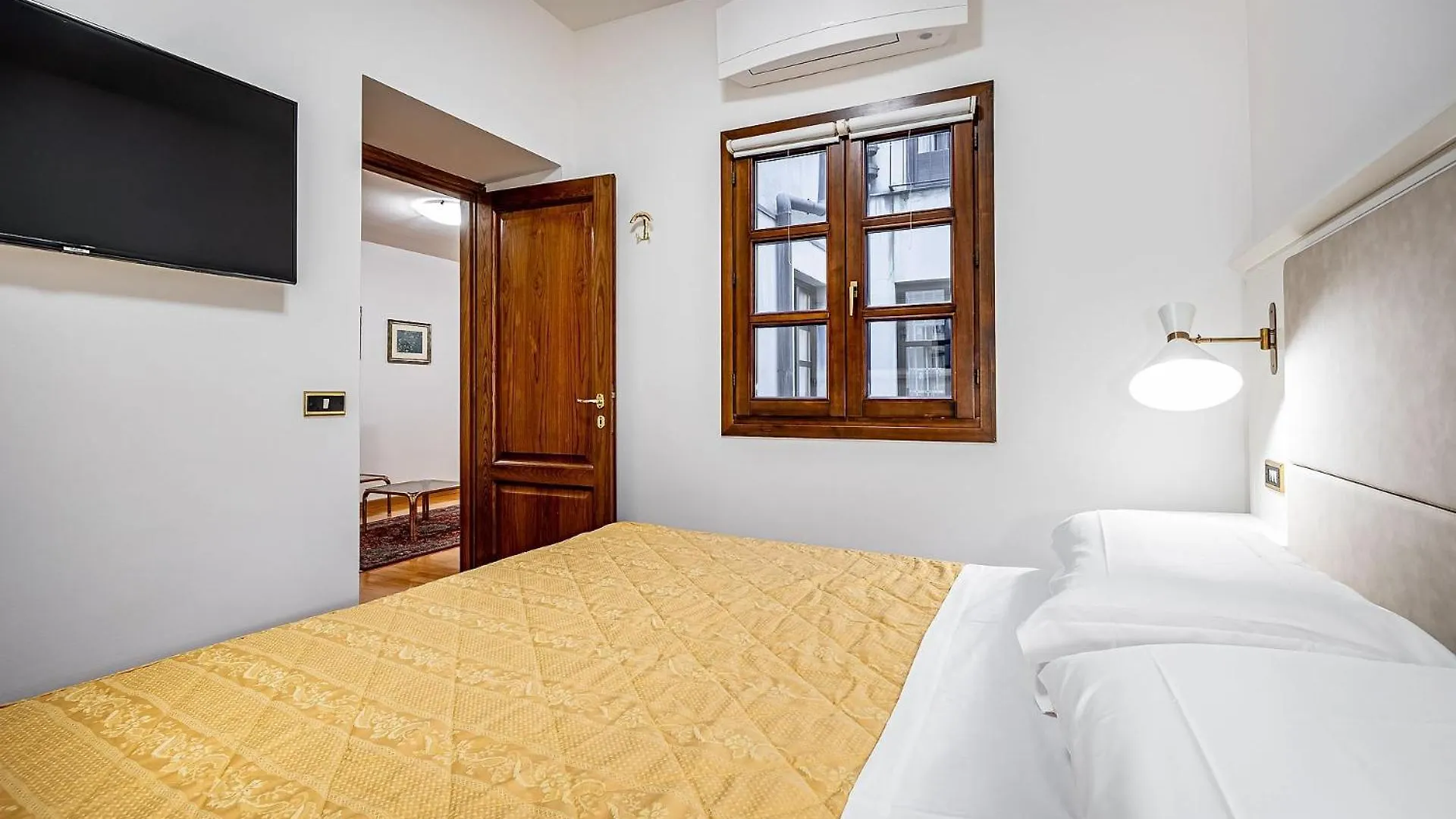 Florence Old Town Apartment