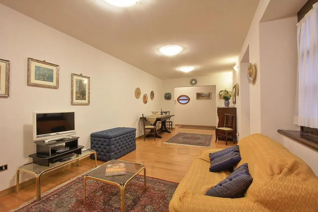 Florence Old Town Apartment 0*,  Italy