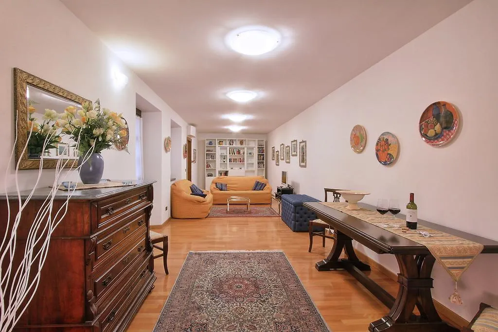 Florence Old Town Apartment