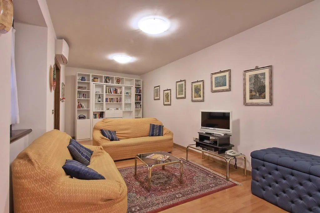 Florence Old Town Apartment 0*,  Italy